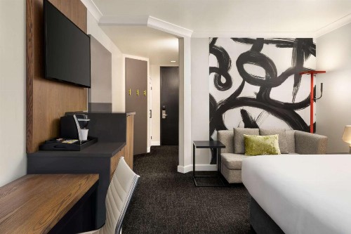 Motif Seattle a Destination by Hyatt Hotel - image 23