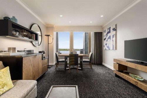 Motif Seattle a Destination by Hyatt Hotel - image 46