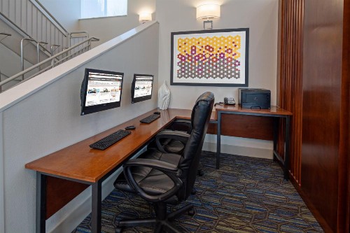 Holiday Inn Express Seattle - Sea-Tac Airport an IHG Hotel - image 17