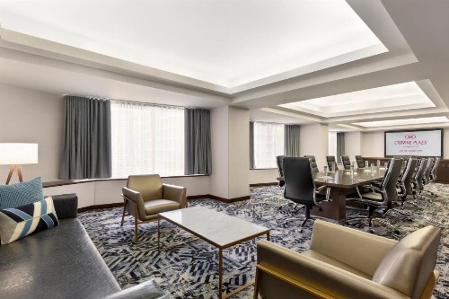 Crowne Plaza Seattle an IHG Hotel - image 12