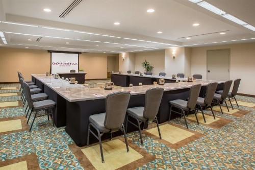 Crowne Plaza Seattle an IHG Hotel - image 19