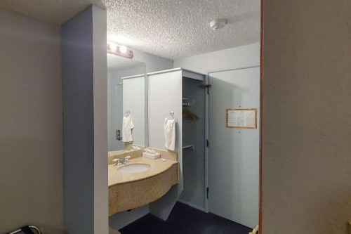 Rodeway Inn Seatac - image 10