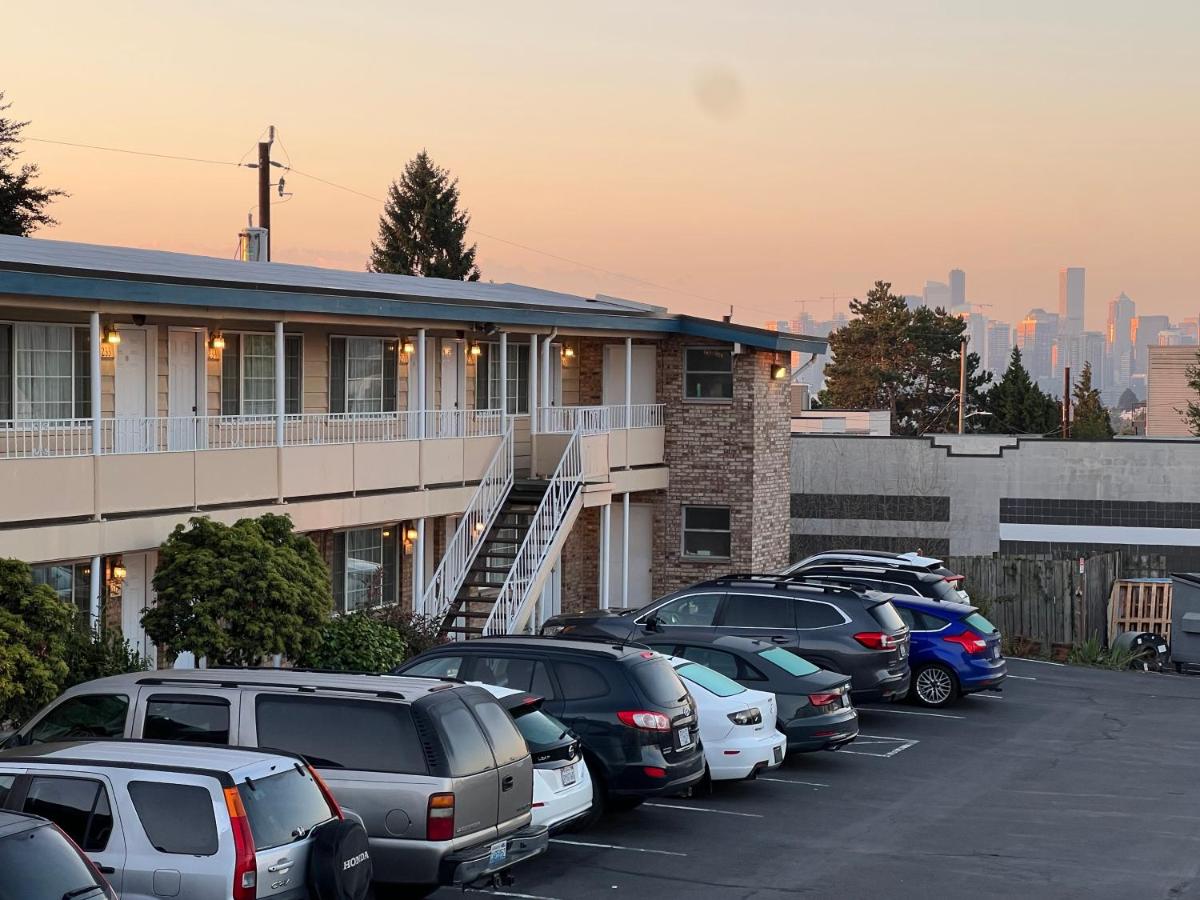 Marco Polo Motel - image 7