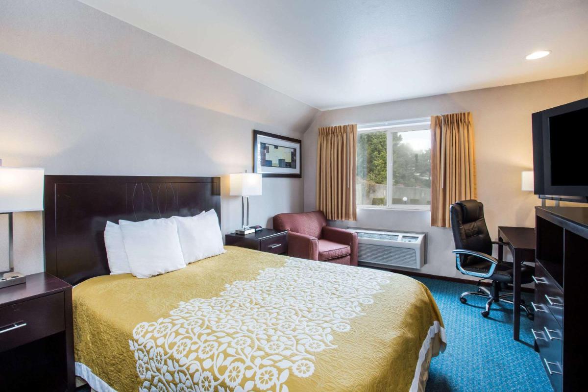 Days Inn by Wyndham Seattle Aurora - image 6
