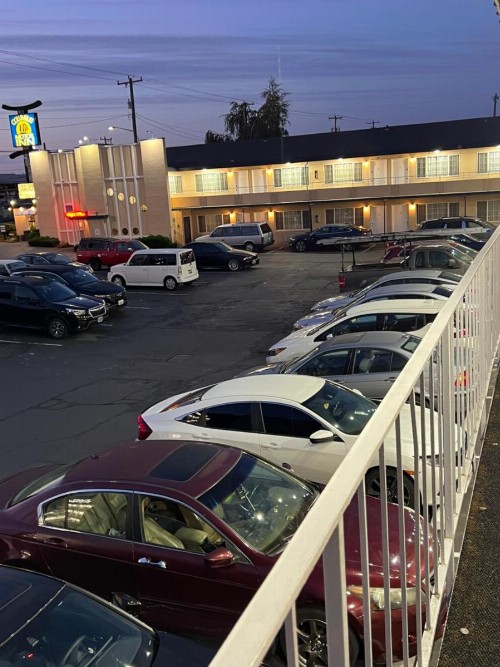 Columbus Motor Inn - image 18