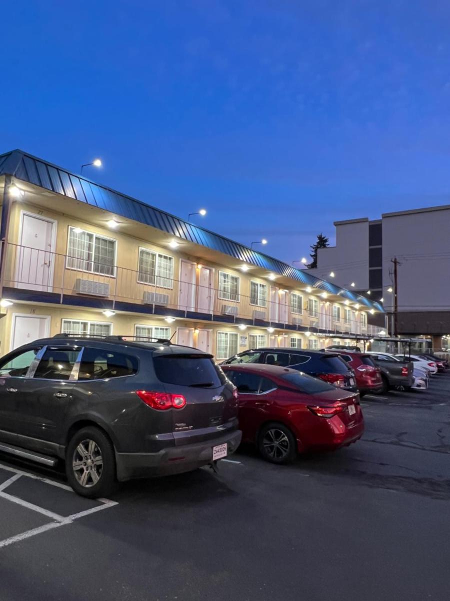 Columbus Motor Inn - image 2