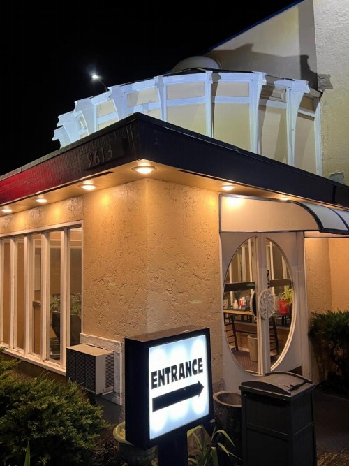 Columbus Motor Inn - image 3