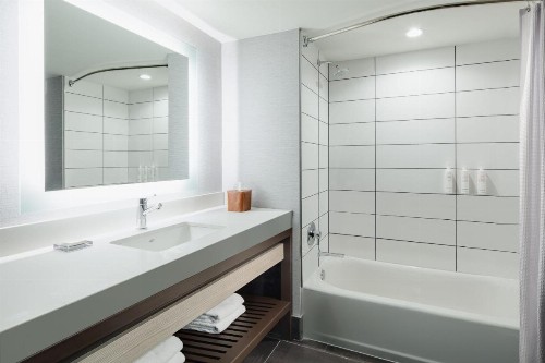 Seattle Marriott Waterfront - image 21