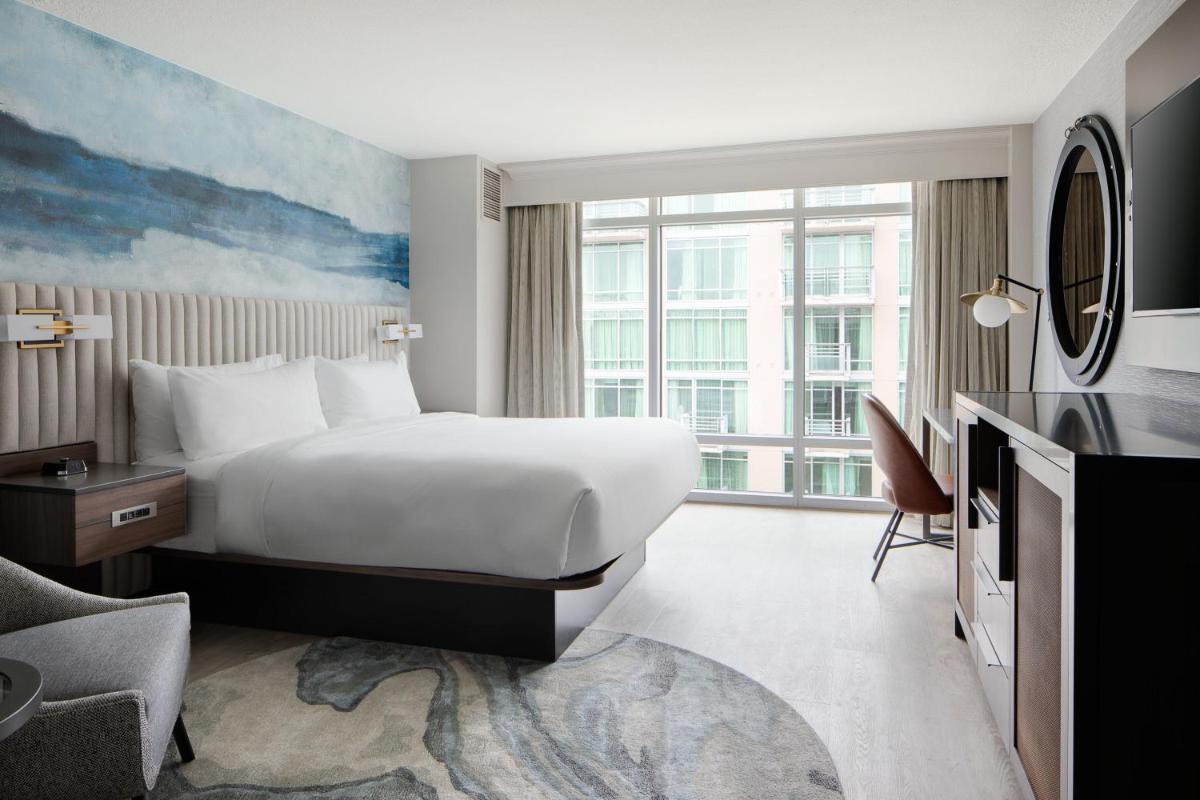 Seattle Marriott Waterfront - image 5