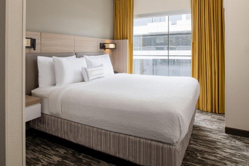 SpringHill Suites Seattle Downtown - image 27