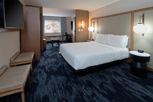 Fairfield by Marriott Inn & Suites Seattle Sea-Tac Airport - image 12