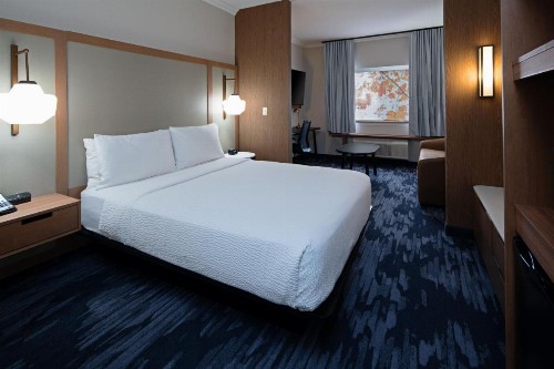 Fairfield by Marriott Inn & Suites Seattle Sea-Tac Airport - image 13