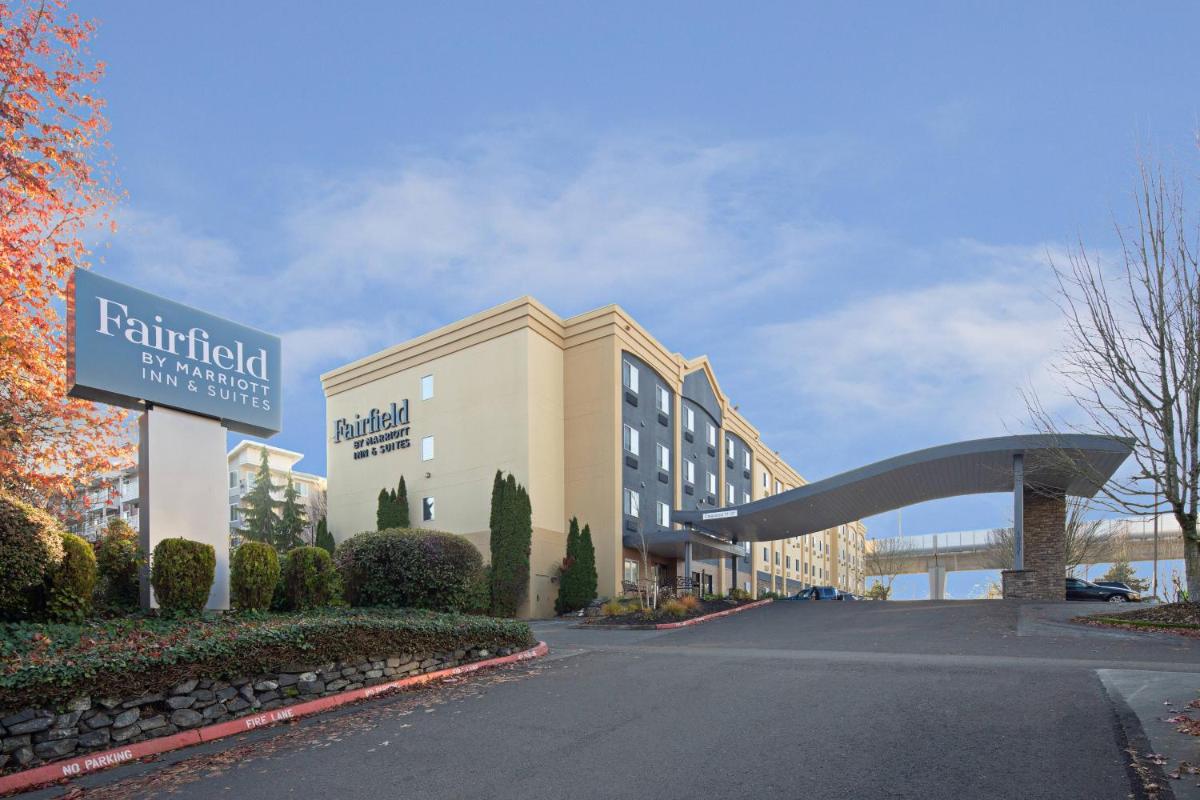 Fairfield by Marriott Inn & Suites Seattle Sea-Tac Airport - image 2