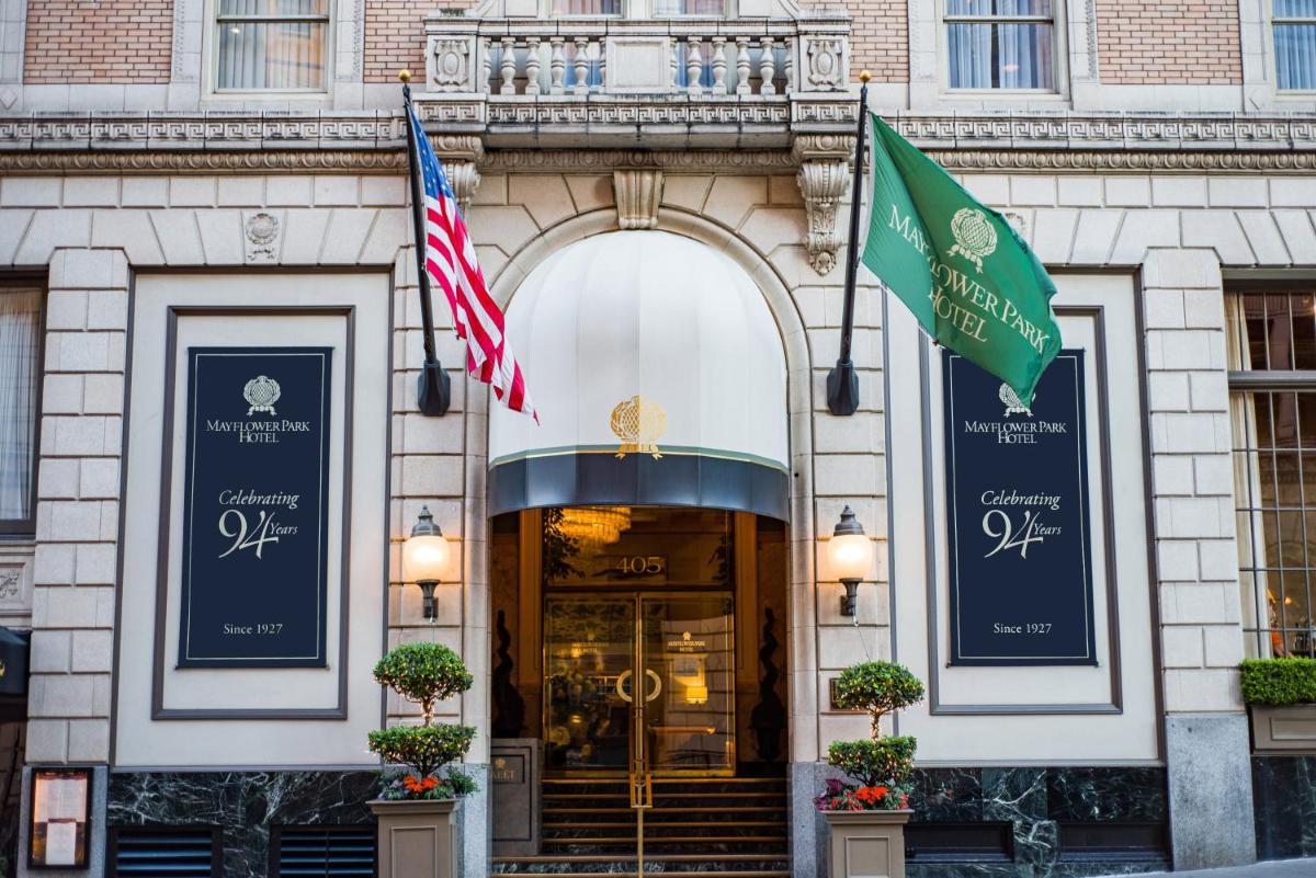 Mayflower Park Hotel - main image