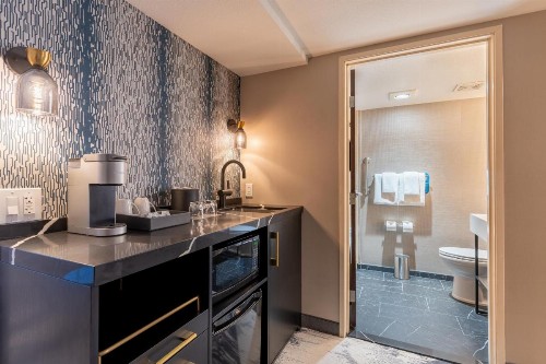 Silver Cloud Hotel - Seattle Broadway - image 32