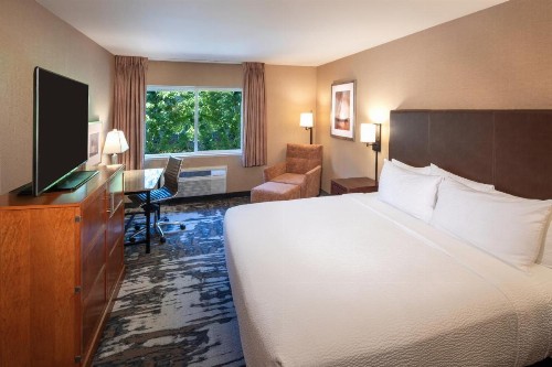 Silver Cloud Hotel - Seattle University of Washington District - image 4