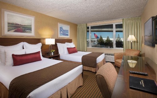 Coast Gateway Hotel - image 17