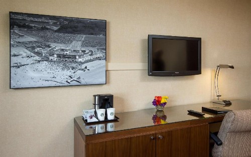 Coast Gateway Hotel - image 22