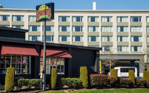 Coast Gateway Hotel - image 31