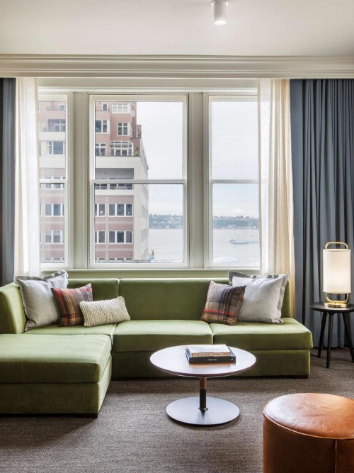 The Alexis Royal Sonesta Hotel - image 2