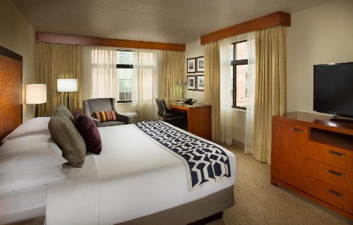 The Paramount Hotel - image 14
