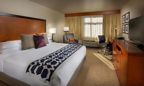 The Paramount Hotel - image 6