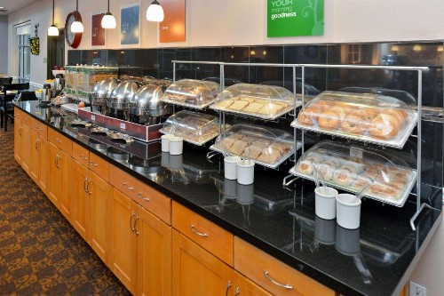 Comfort Suites Airport Tukwila Seattle - image 45