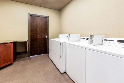 La Quinta by Wyndham Seattle Downtown - image 2