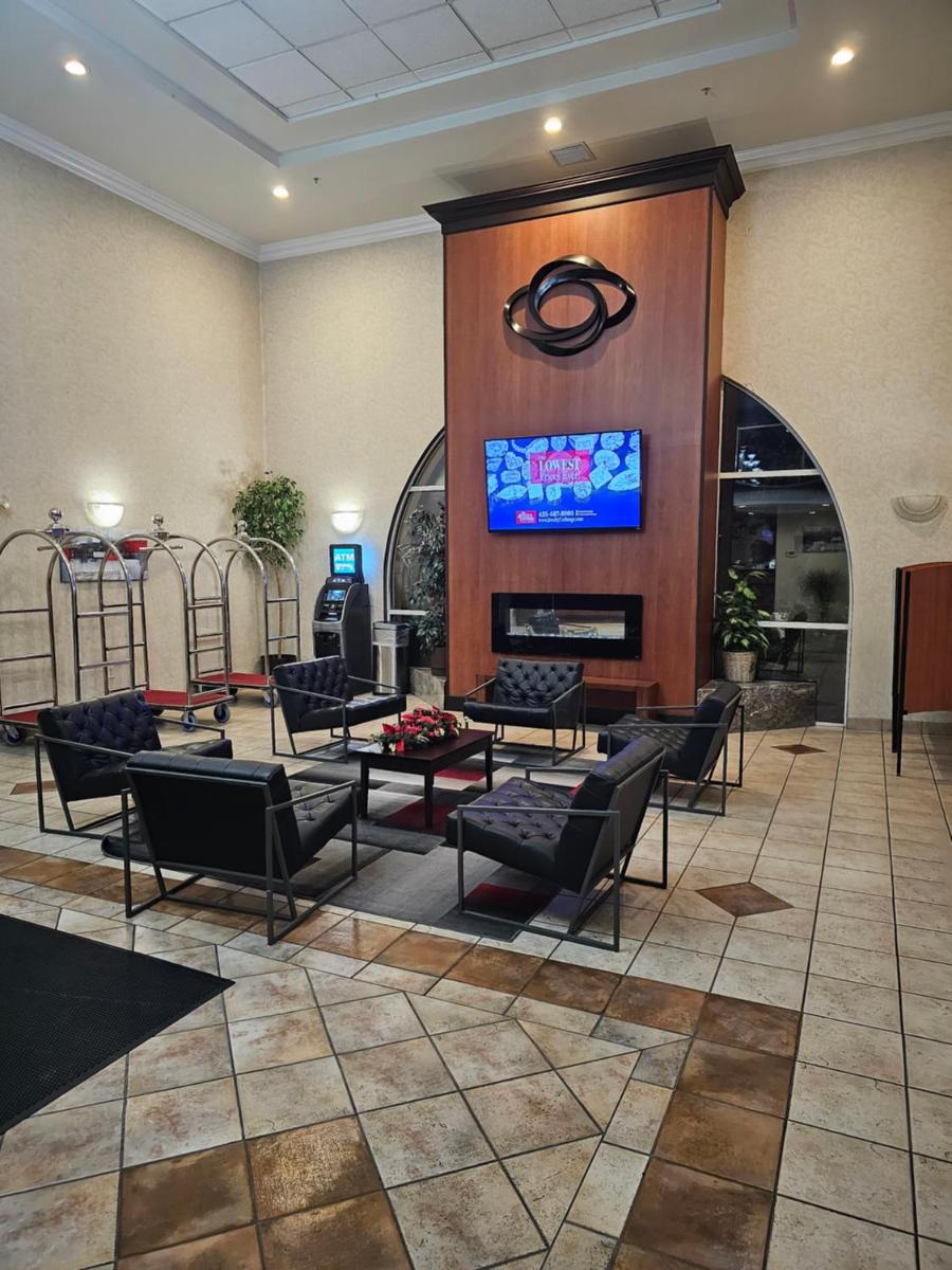Ramada by Wyndham SeaTac Airport - image 3