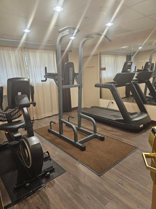 Ramada by Wyndham SeaTac Airport - image 6