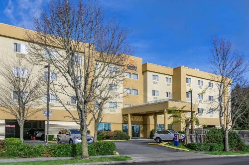 Comfort Inn & Suites Seattle North - image 19