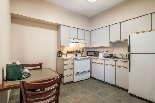 Comfort Inn & Suites Seattle North - image 8