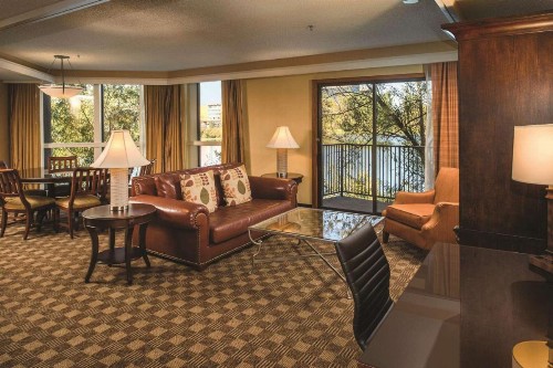 DoubleTree by Hilton Seattle Airport - image 21