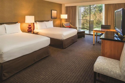 DoubleTree by Hilton Seattle Airport - image 22