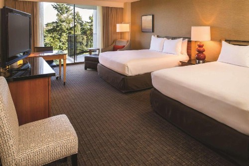 DoubleTree by Hilton Seattle Airport - image 28
