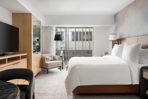 Four Seasons Hotel Seattle - image 6