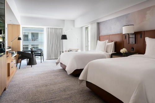 Four Seasons Hotel Seattle - image 7
