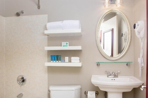 Belltown Inn - image 27
