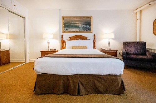 The Baroness Hotel - image 2