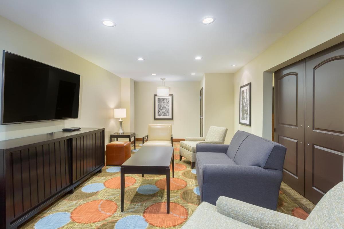 Staybridge Suites Seattle - Fremont an IHG Hotel - image 3