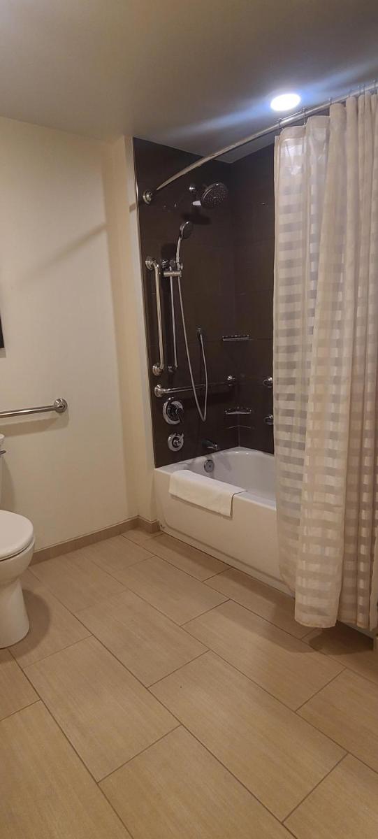 Hyatt House Seattle Downtown - image 5