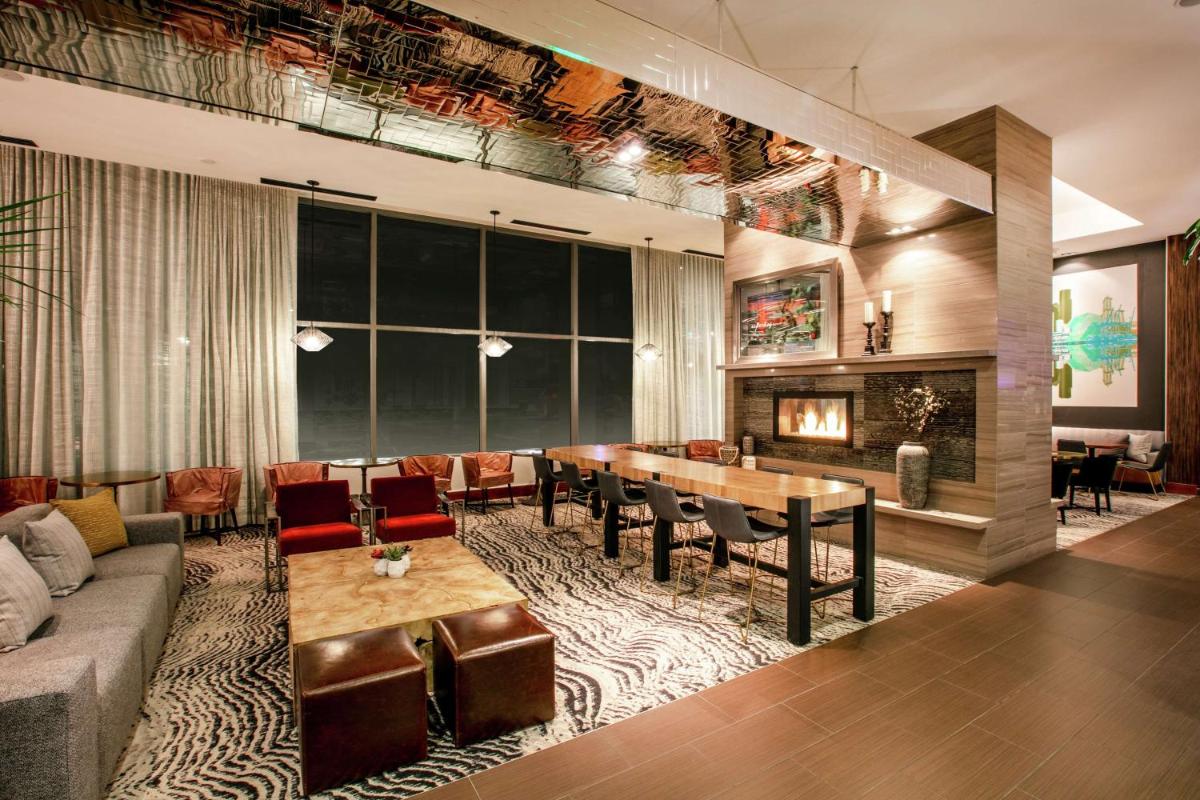 Hilton Garden Inn Seattle Downtown - image 5