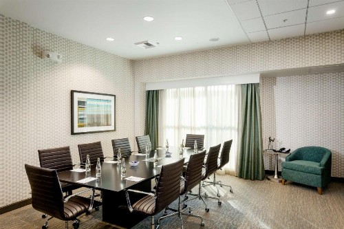 Hampton Inn & Suites by Hilton Seattle/Northgate - image 38