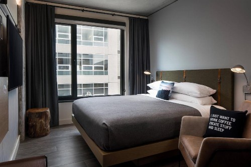 MOXY Seattle Downtown - image 2