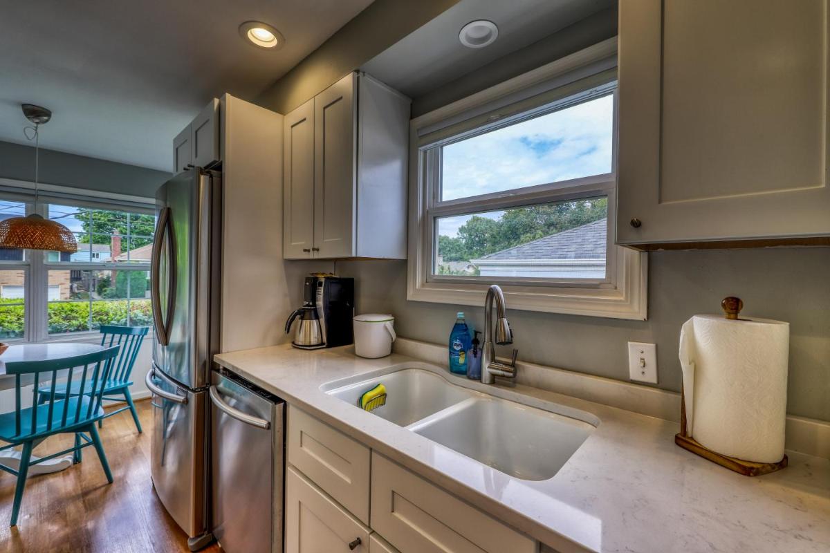 Alki Beach House - image 6