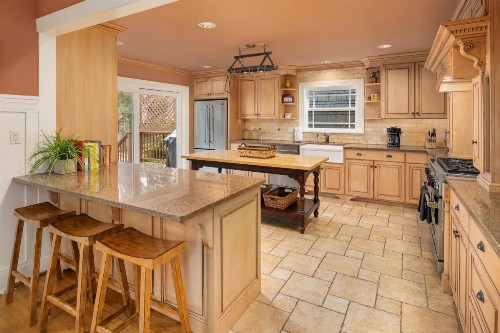 Ravenna Farm House - image 8