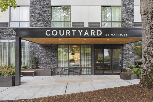 Courtyard Seattle Northgate - image 5