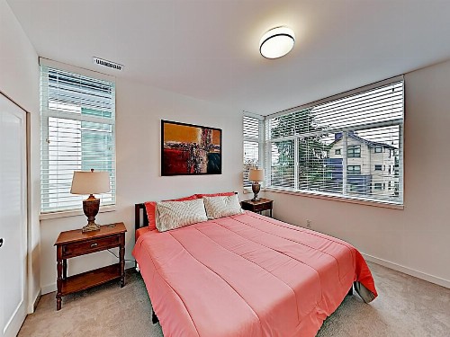 Chic Capitol Hill Townhome with Rooftop Deck & AC townhouse - image 10