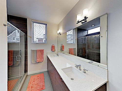 Chic Capitol Hill Townhome with Rooftop Deck & AC townhouse - image 8
