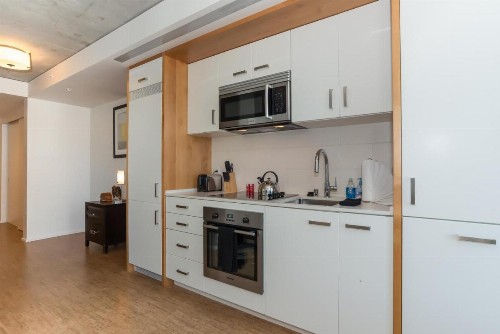Belltown Residences - image 8